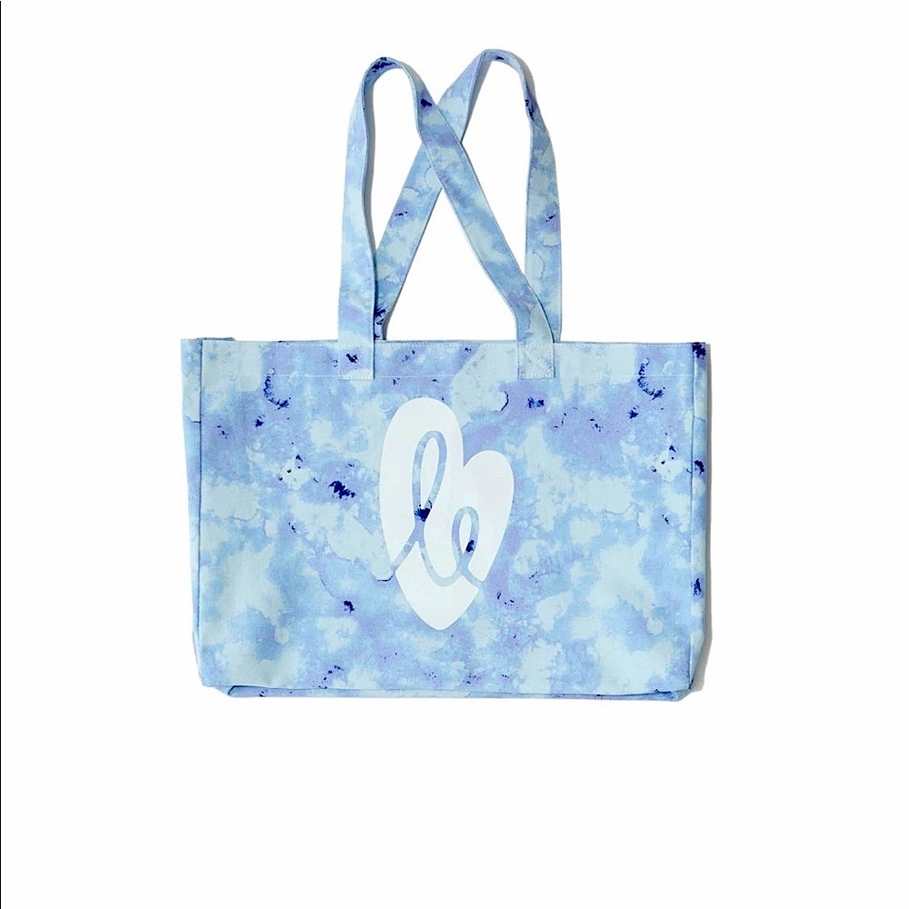 ELLIE ACTIVEWEAR || Tie-Dye Tote in Blue+White Swirl [Limited Edition] 🌟NWT🌟